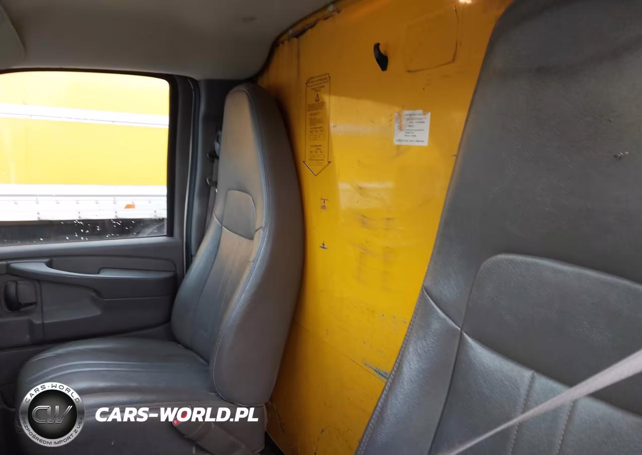 2010 GMC Savana Cutaway Work Van VIN:1GD1G2BA5A1900241 - 7