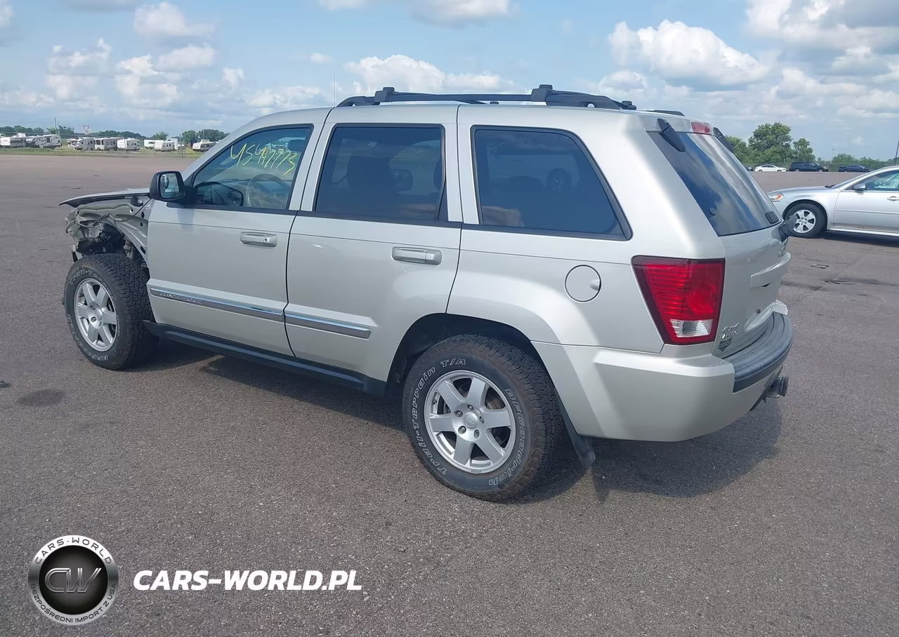 2010 Jeep Grand Cherokee Laredo VIN:1J4RR4GT0AC143951 - 3