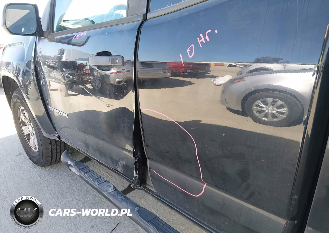 2018 GMC Canyon VIN:1GTH5BEAXJ1250956 - 17