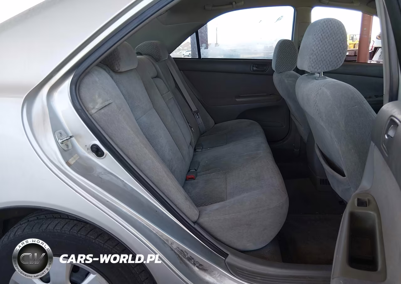 2003 Toyota Camry Le VIN:4T1BE32K23U189785 - 8