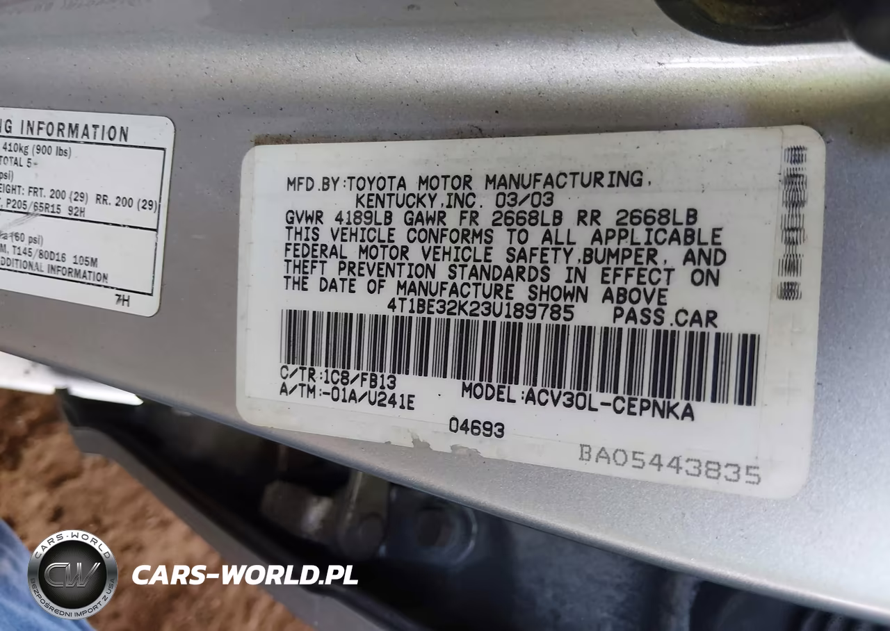 2003 Toyota Camry Le VIN:4T1BE32K23U189785 - 9
