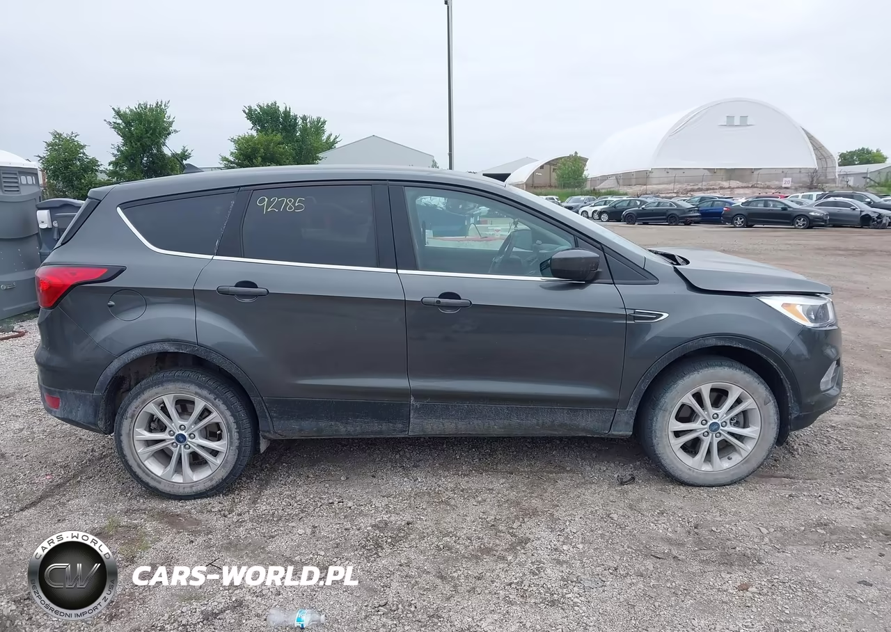 2019 Ford Escape Se VIN:1FMCU9GDXKUA54329 - 13