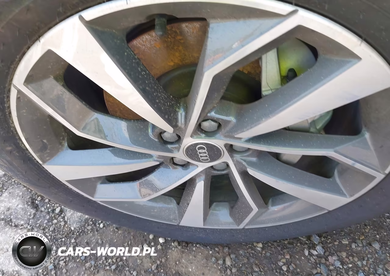 2024 Audi Q5 Premium Plus 45 Tfsi S Line Quattro VIN:WA1EAAFY2R2076319 - 12