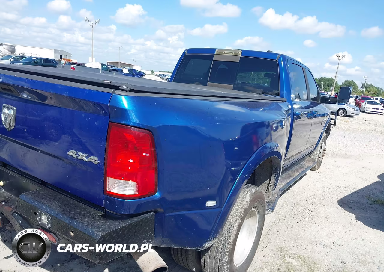 2011 Ram Ram 3500 Laramie VIN:3D73Y4CL2BG635082 - 4