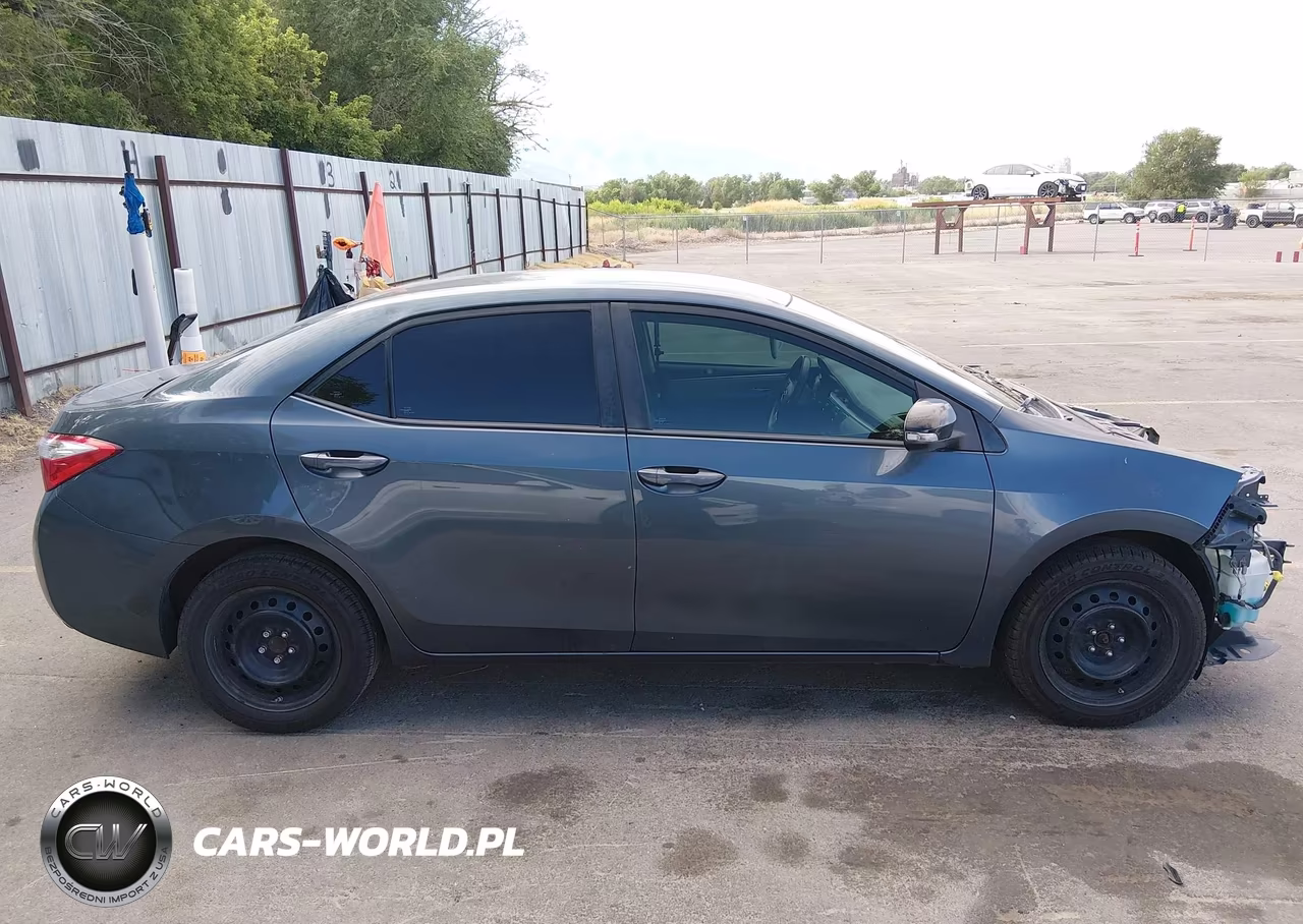 2016 Toyota Corolla Le VIN:2T1BURHE2GC595113 - 13