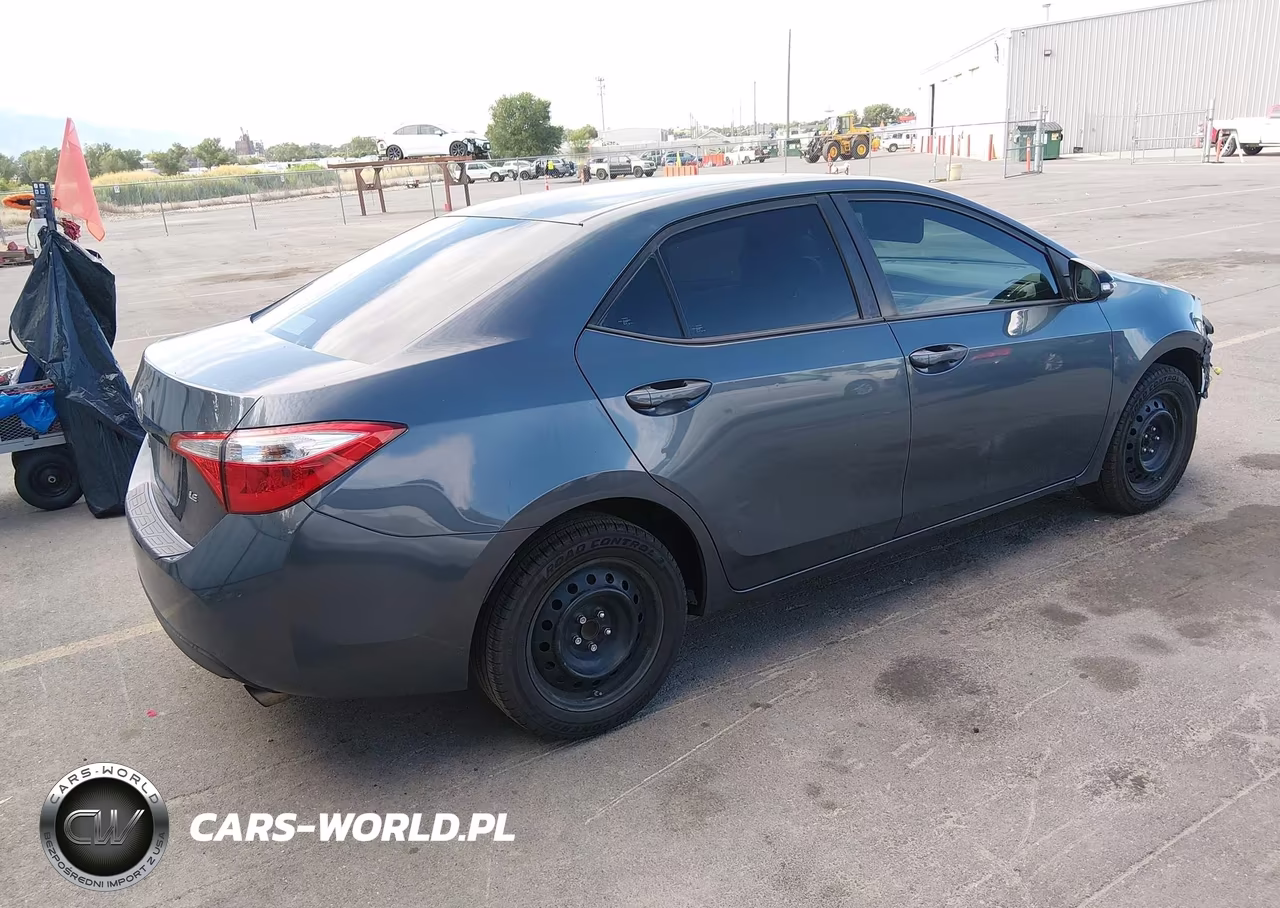 2016 Toyota Corolla Le VIN:2T1BURHE2GC595113 - 4