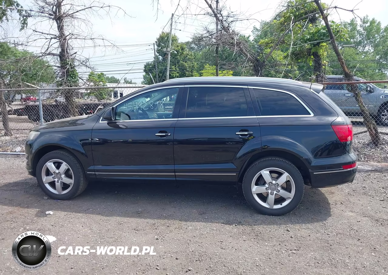 2015 Audi Q7 3.0T Premium VIN:WA1LGAFE1FD010081 - 14