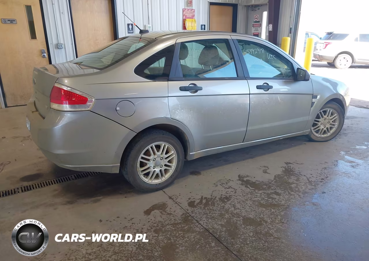 2008 Ford Focus Se-Ses VIN:1FAHP35N58W285572 - 4