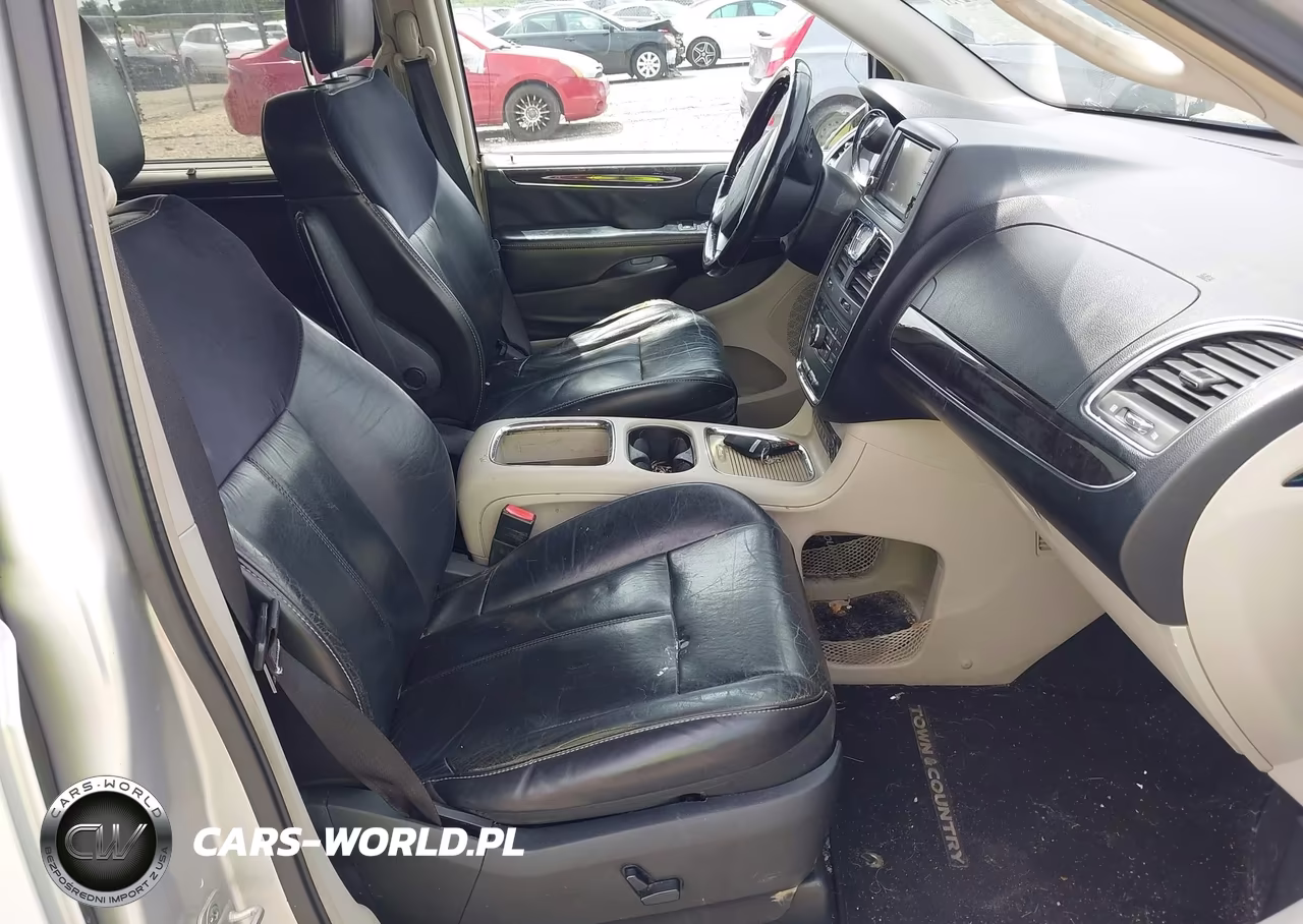 2012 Chrysler Town & Country Limited VIN:2C4RC1GG4CR185252 - 5
