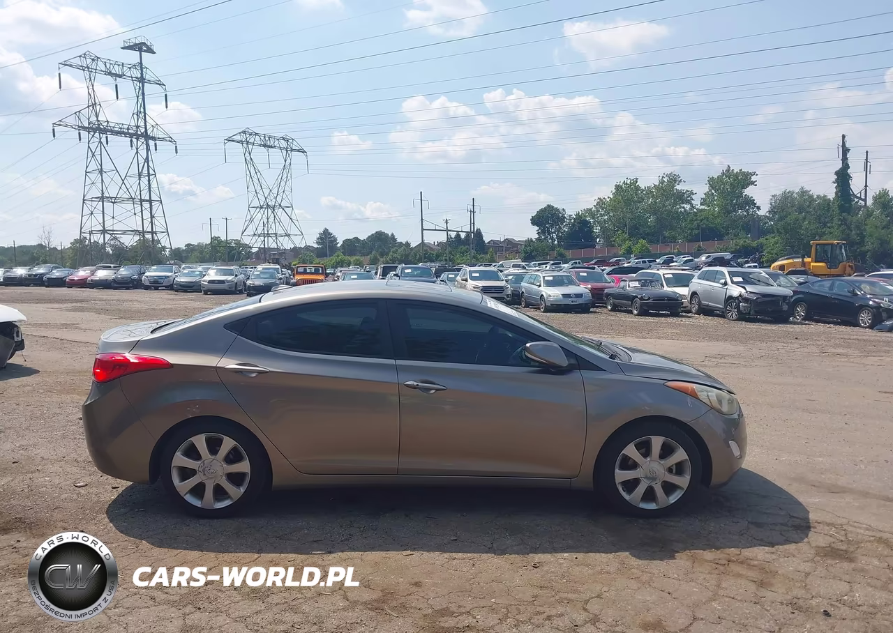 2013 Hyundai Elantra Limited VIN:5NPDH4AE6DH269611 - 13