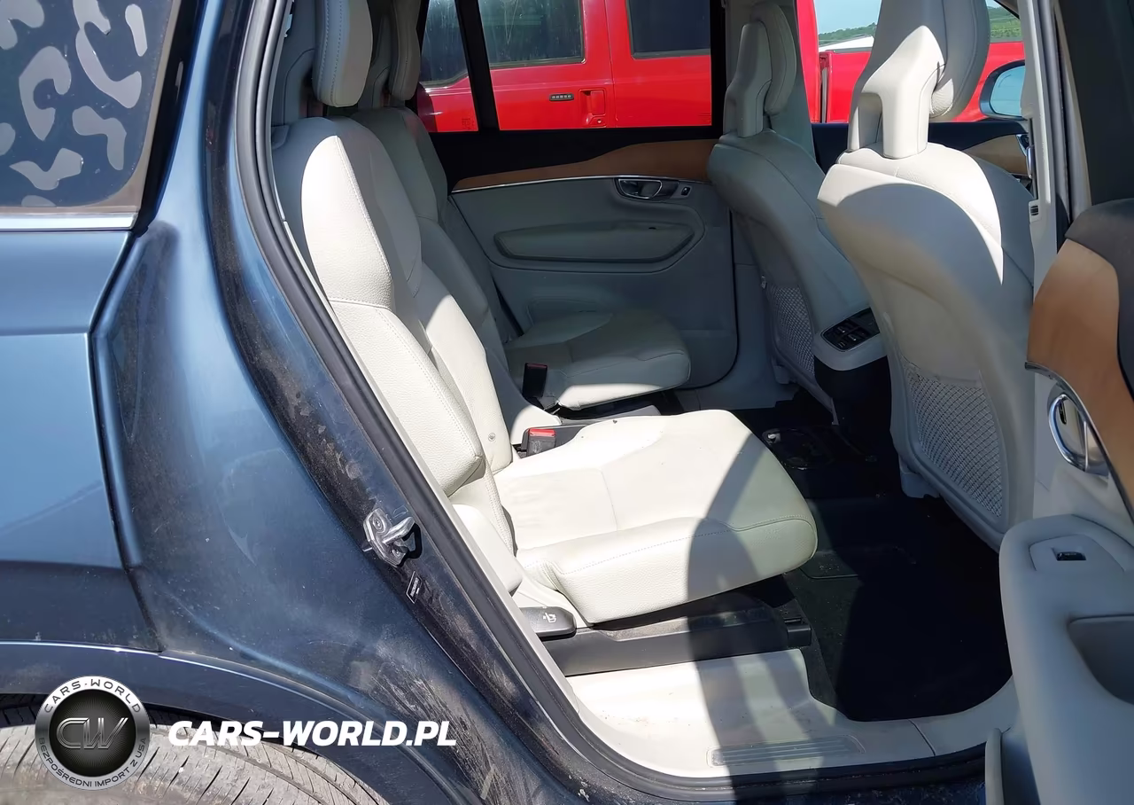 2021 Volvo Xc90 T6 Momentum 6 Passenger VIN:YV4A221K6M1713475 - 8