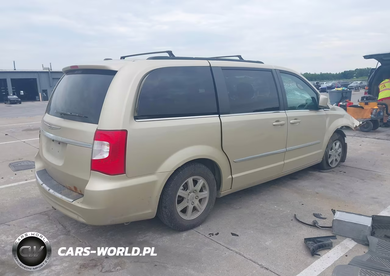 2012 Chrysler Town & Country Touring VIN:2C4RC1BG7CR157677 - 4