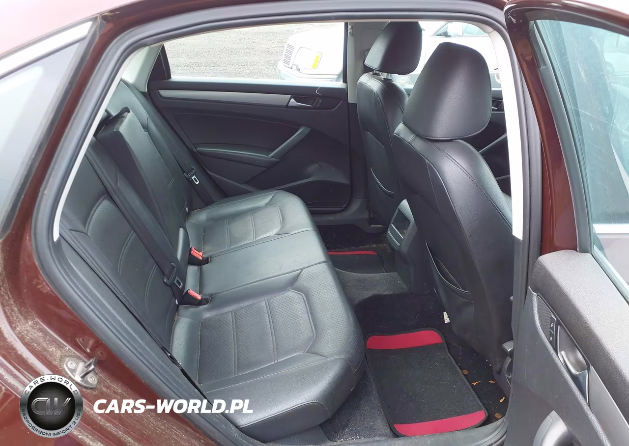 2014 Volkswagen Passat 1.8T Wolfsburg Edition VIN:1VWAT7A34EC058919 - 8