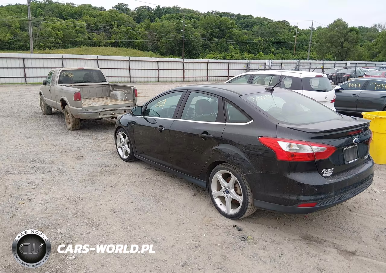 2014 Ford Focus Titanium VIN:1FADP3J29EL342136 - 3