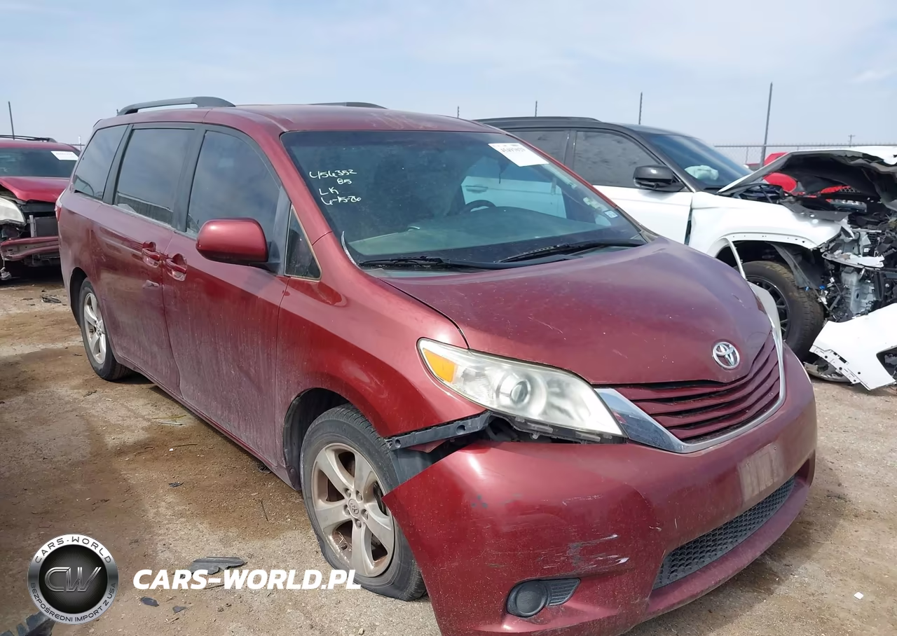 2015 Toyota Sienna Le 8 Passenger – zdjęcie 1 z 16