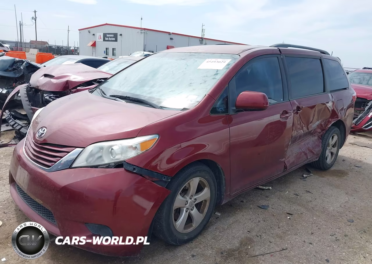 2015 Toyota Sienna Le 8 Passenger VIN:5TDKK3DC8FS592777 - 2