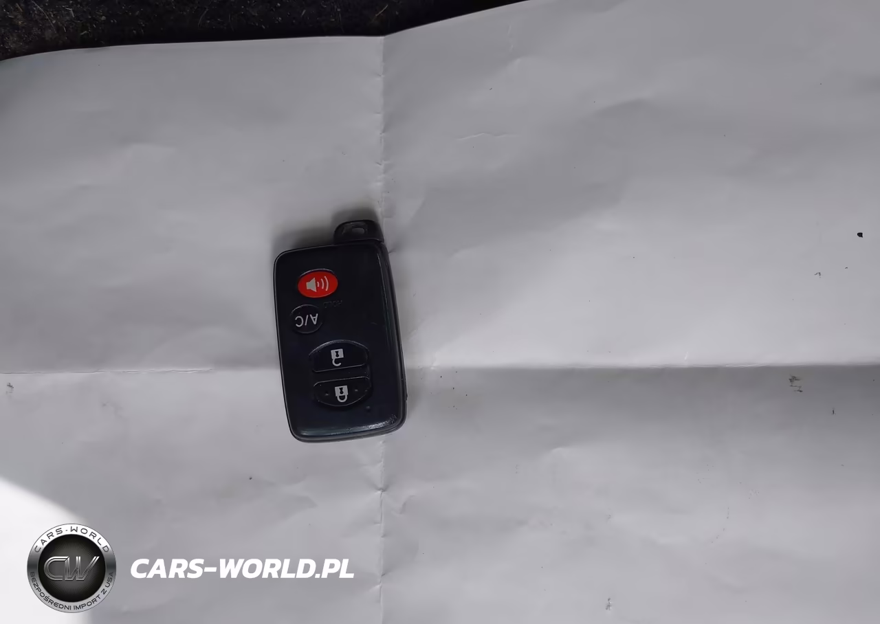 2012 Toyota Prius Three VIN:JTDKN3DU8C1535391 - 11