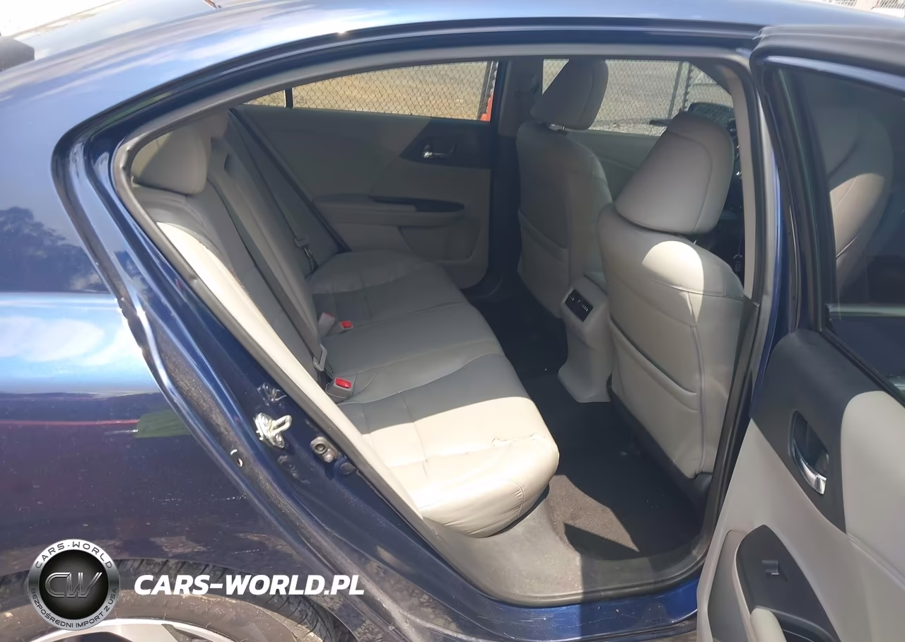 2017 Honda Accord Ex-L VIN:1HGCR2F8XHA155125 - 8