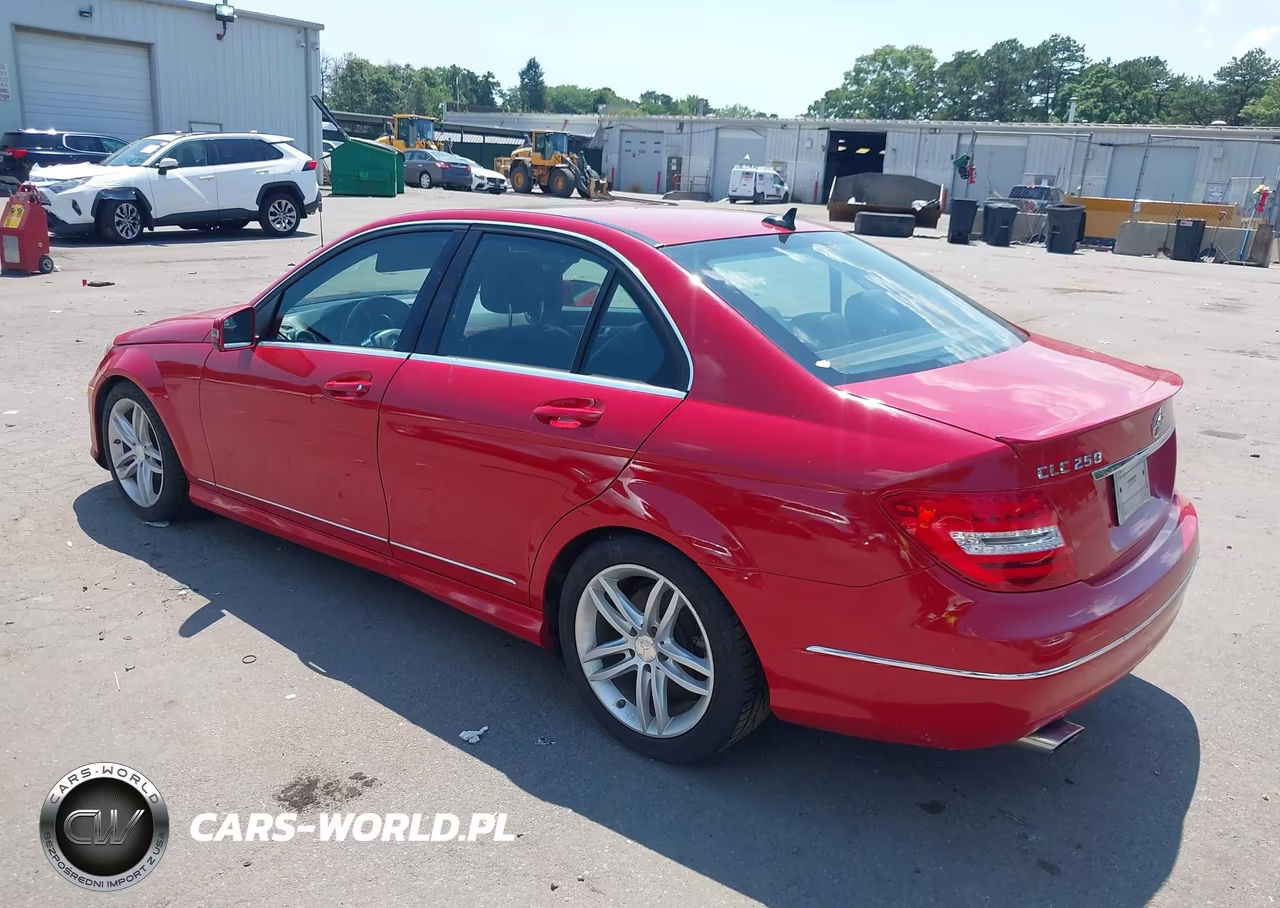2013 Mercedes-Benz C 250 Sport VIN:WDDGF4HBXDA787099 - 3