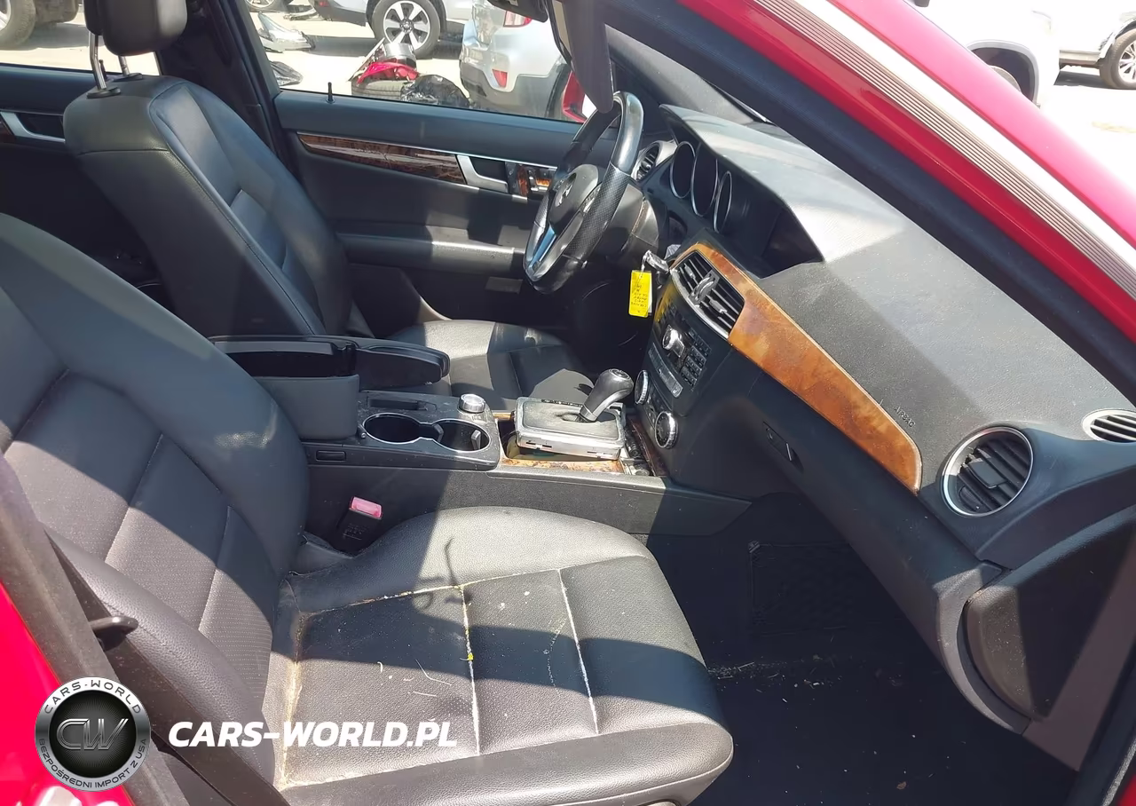2013 Mercedes-Benz C 250 Sport VIN:WDDGF4HBXDA787099 - 5