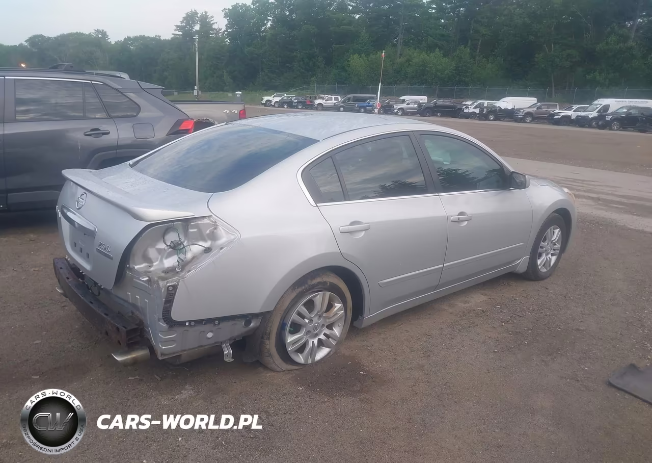 2011 Nissan Altima 2.5 S VIN:1N4AL2AP9BN483504 - 4