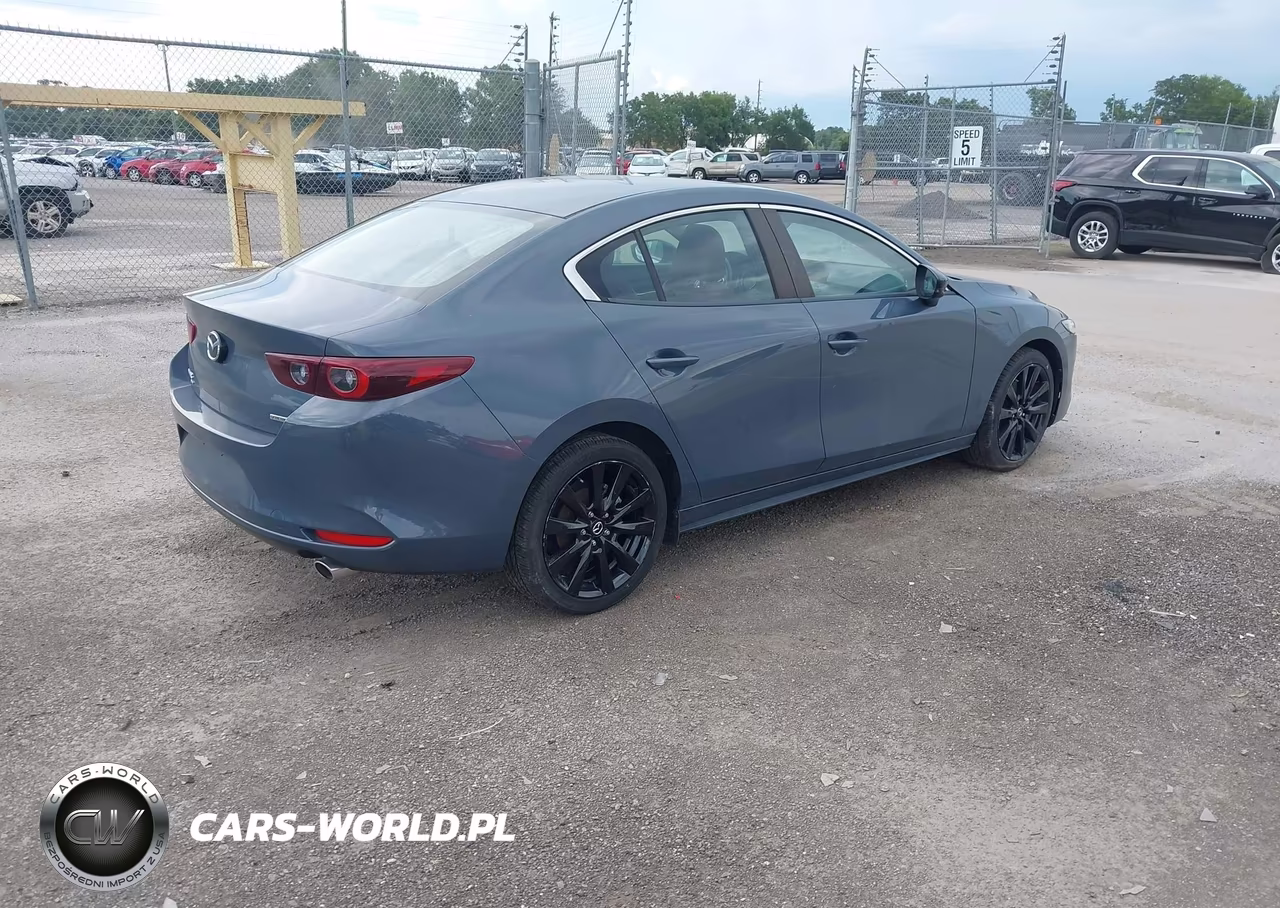 2023 Mazda Mazda3 2.5 S Carbon Edition VIN:3MZBPBCM4PM359581 - 4
