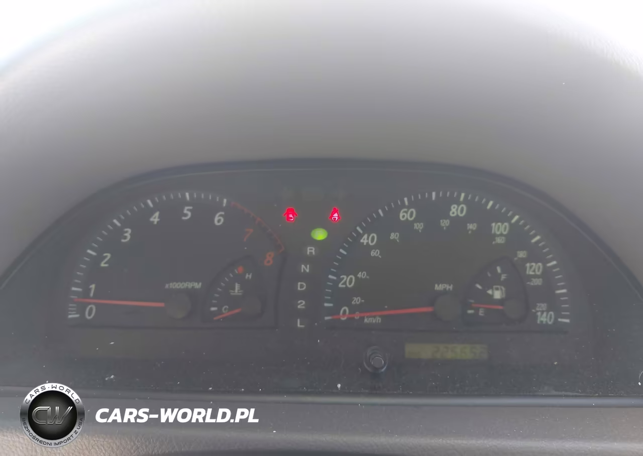 2002 Toyota Camry Le VIN:JTDBE32K820024107 - 7