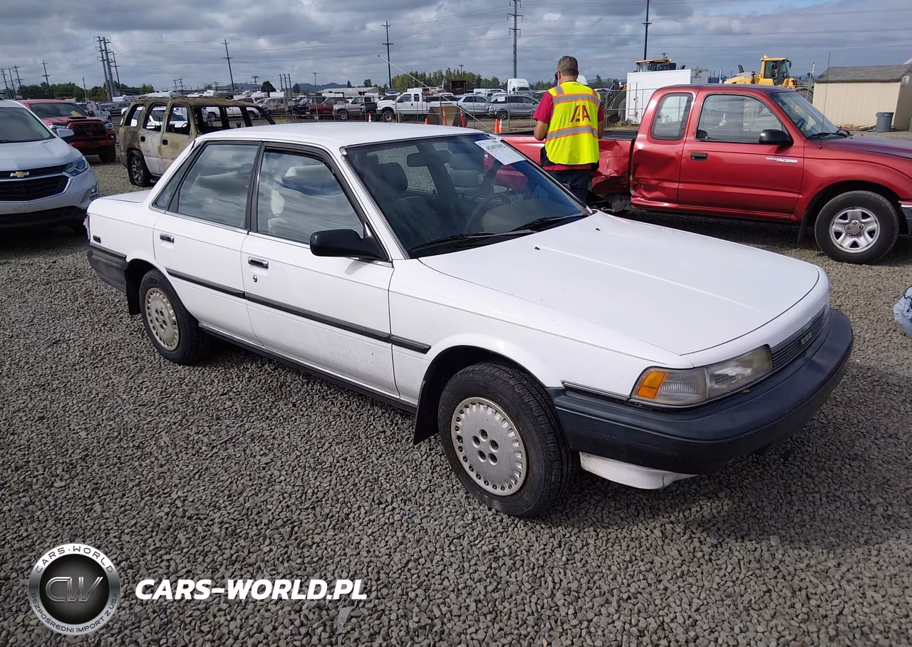 1990 Toyota Camry Dlx