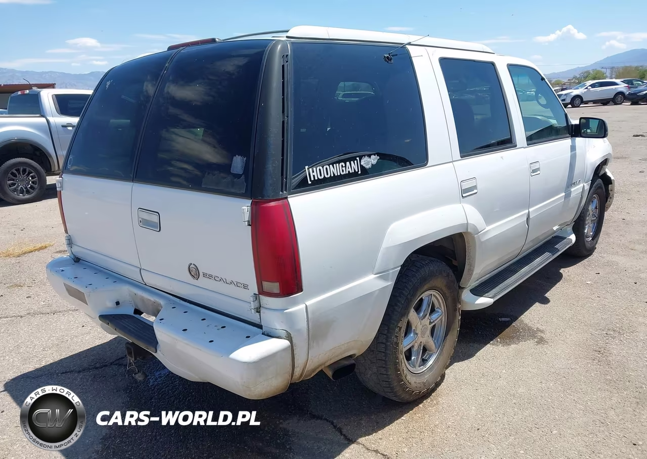 2000 Cadillac Escalade Standard VIN:1GYEK63R8YR221599 - 4
