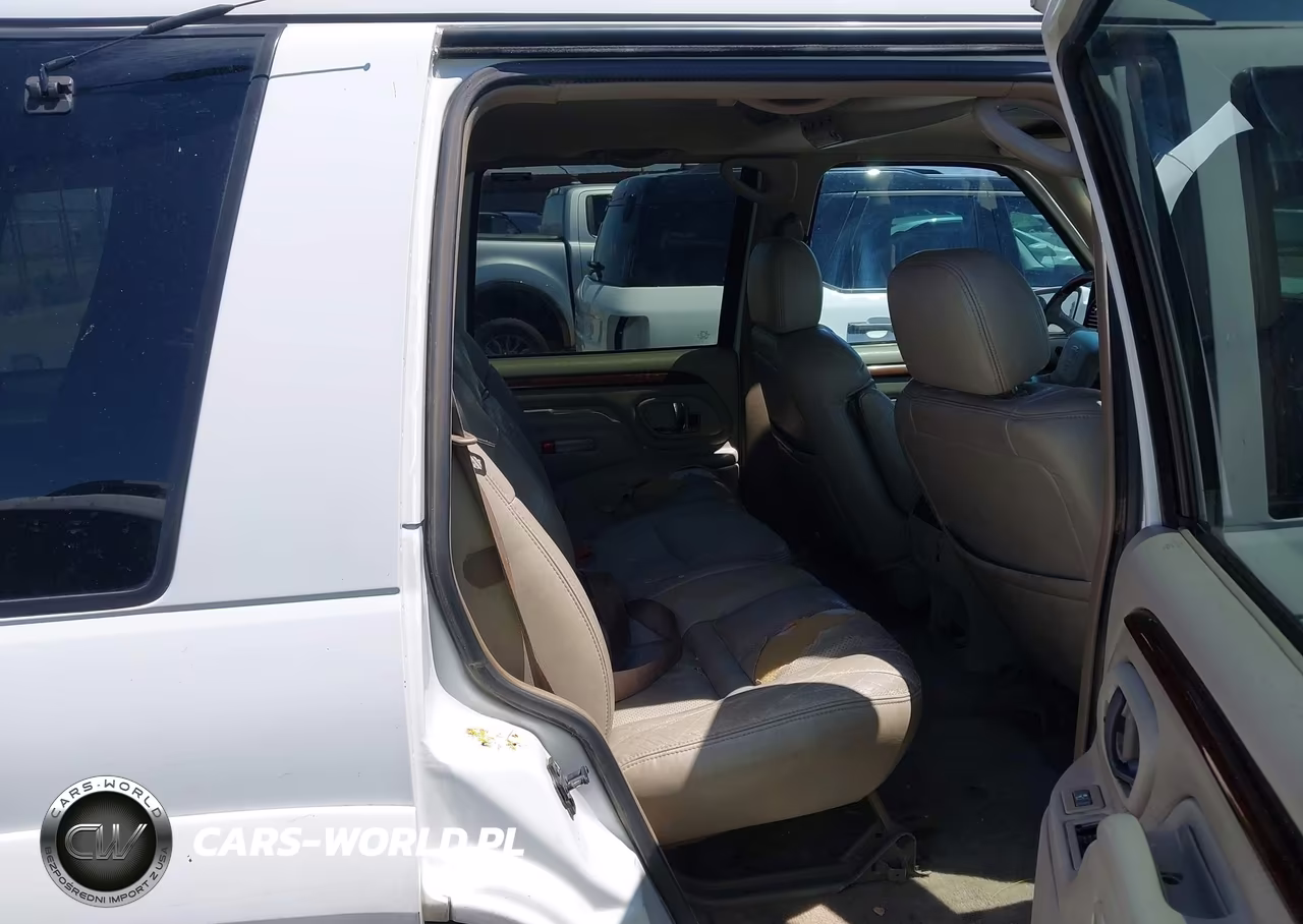 2000 Cadillac Escalade Standard VIN:1GYEK63R8YR221599 - 8
