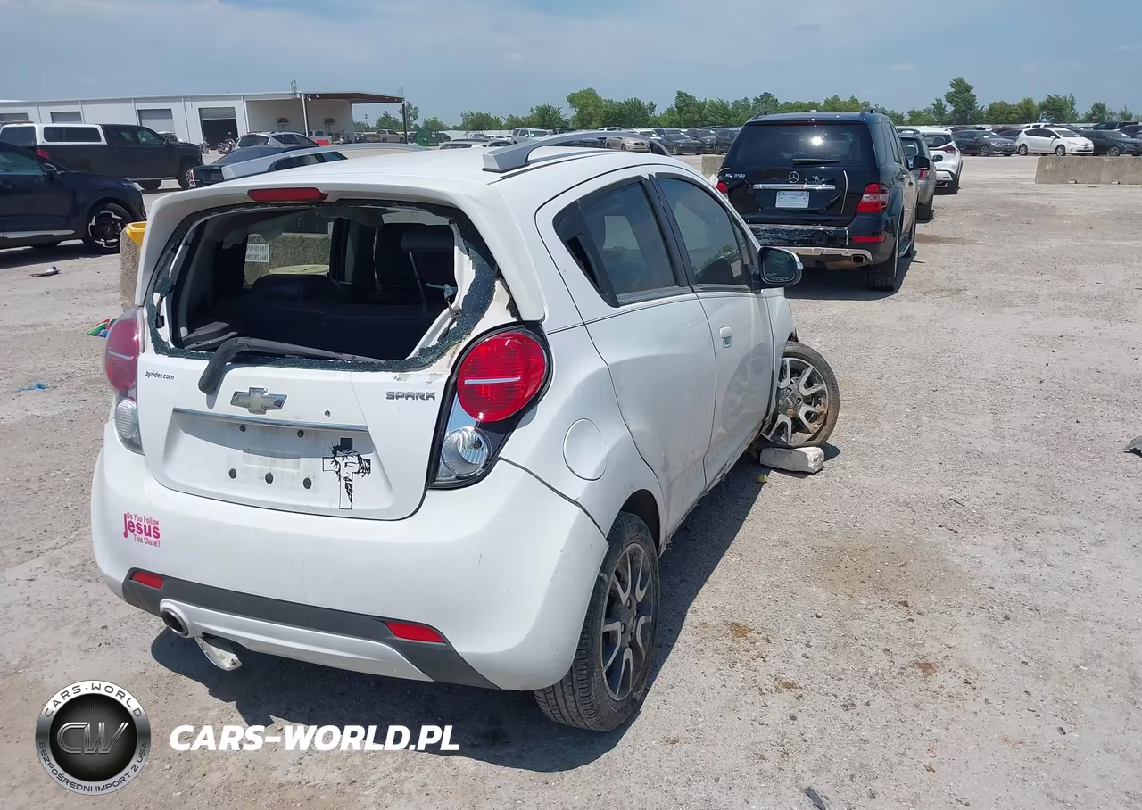 2014 Chevrolet Spark 2Lt Auto VIN:KL8CF6S91EC572865 - 4