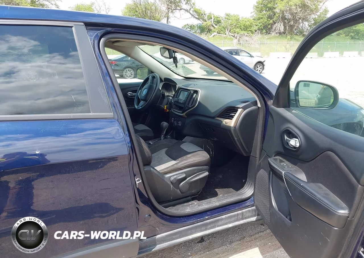 2014 Jeep Cherokee Sport VIN:1C4PJMAB9EW233298 - 5