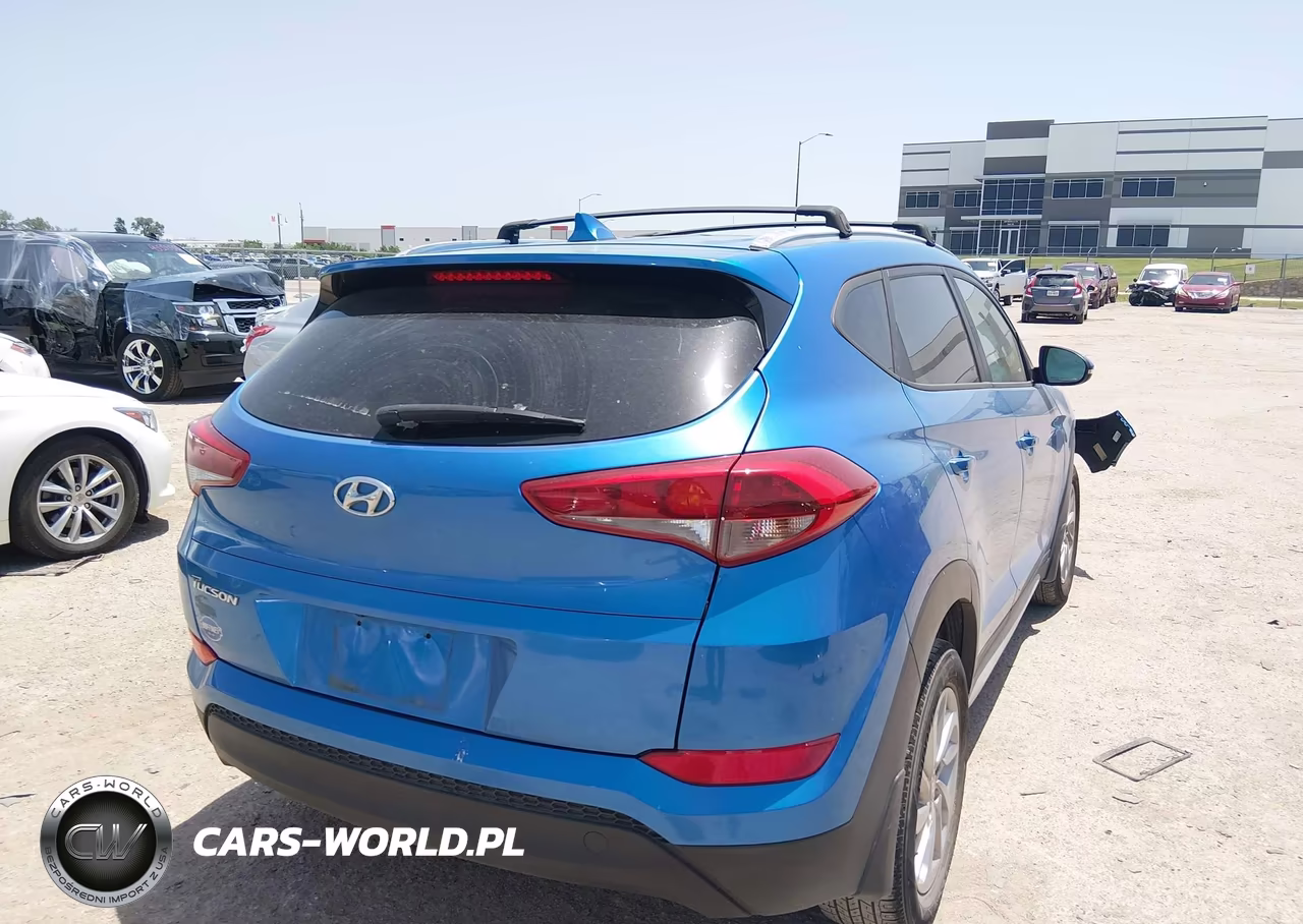 2018 Hyundai Tucson Sel Plus VIN:KM8J33A41JU735686 - 4