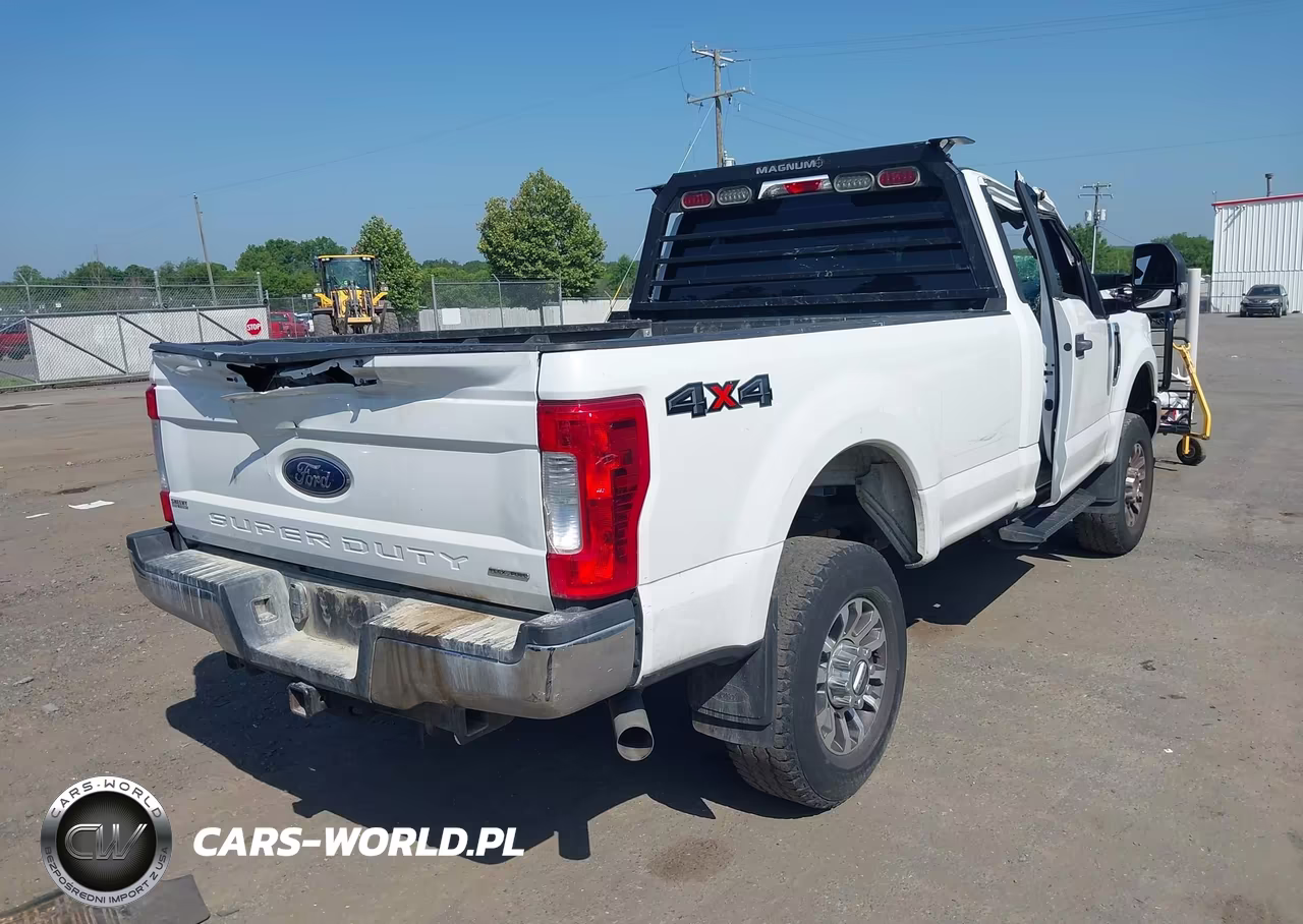 2017 Ford F-350 Xl-Xlt VIN:1FTBF3B68HEC19104 - 4