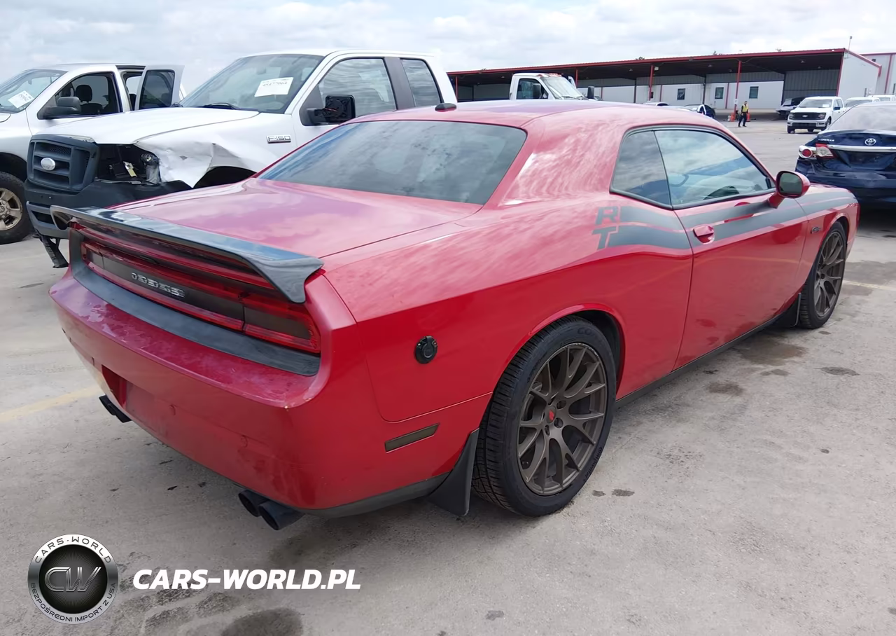 2013 Dodge Challenger R-T Classic VIN:2C3CDYBTXDH501586 - 4