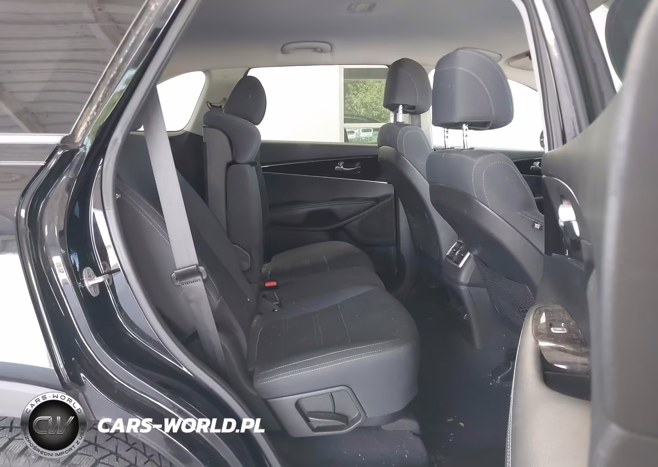 2017 Kia Sorento 2.4L Lx VIN:5XYPG4A31HG245065 - 8