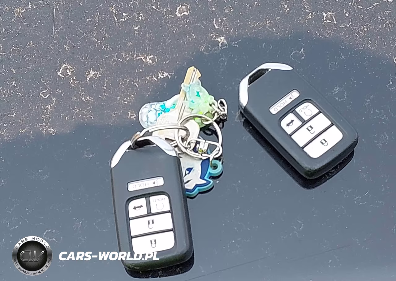 2017 Honda Accord Hybrid VIN:JHMCR6F3XHC011801 - 11