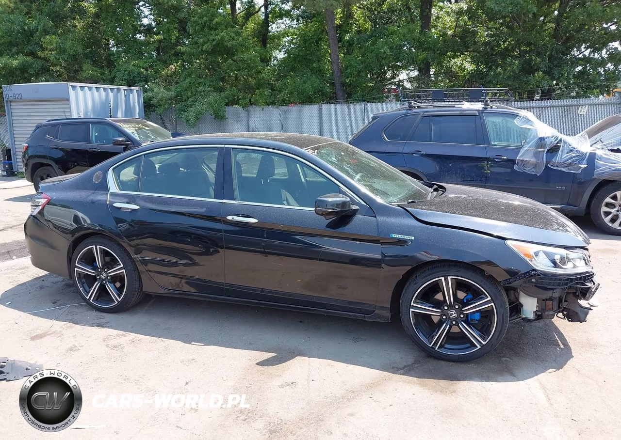 2017 Honda Accord Hybrid VIN:JHMCR6F3XHC011801 - 14