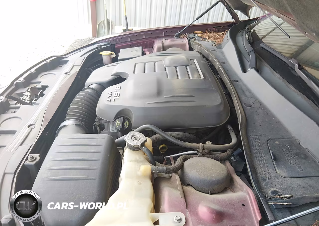 2015 Chrysler 300 Limited VIN:2C3CCAAG6FH868213 - 10