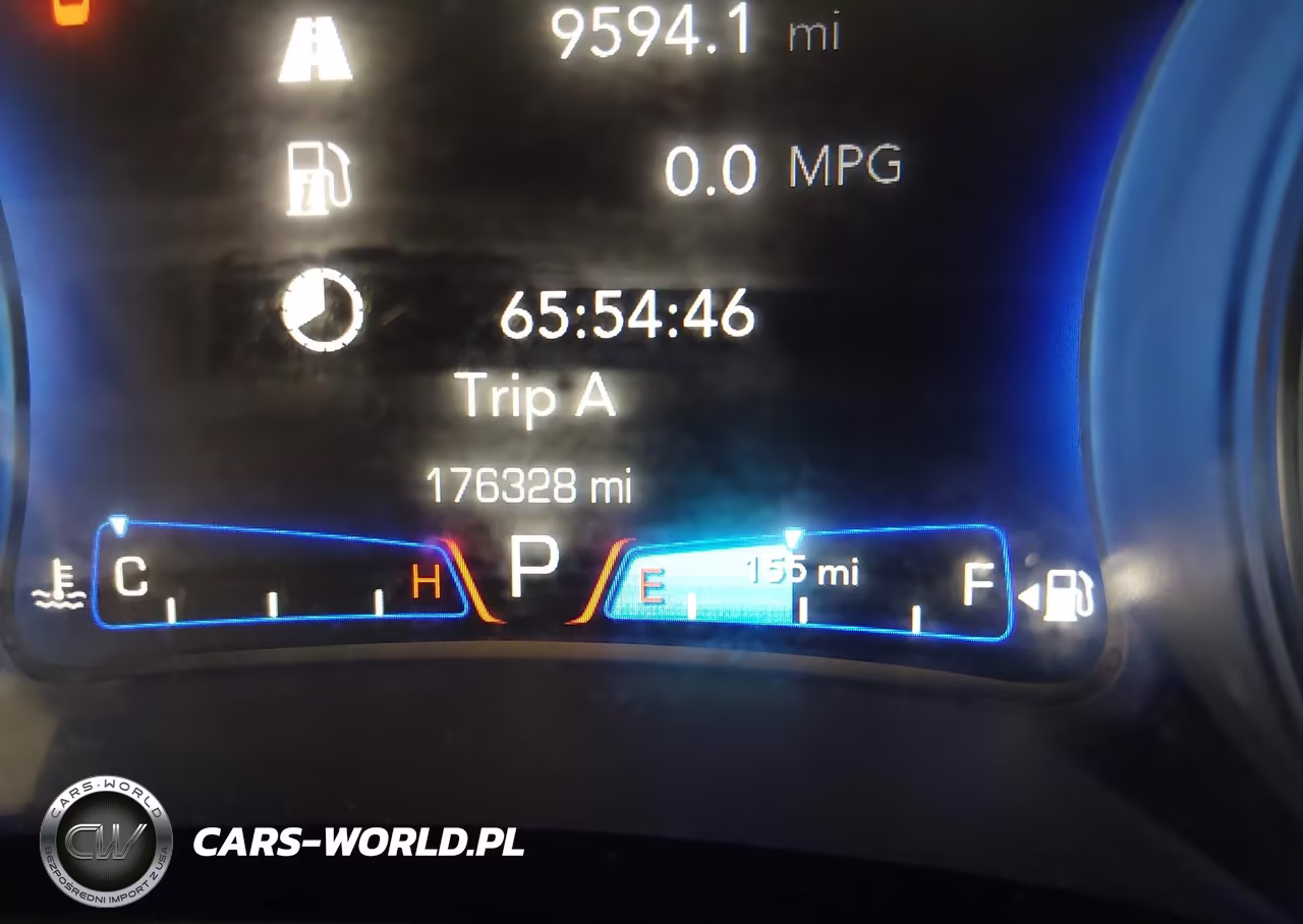 2015 Chrysler 300 Limited VIN:2C3CCAAG6FH868213 - 15