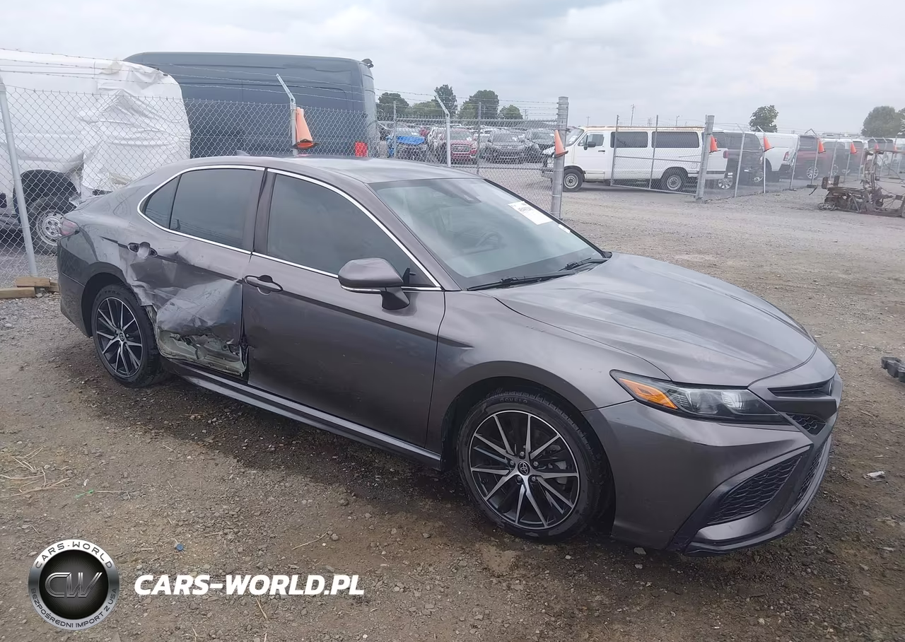 2022 Toyota Camry Se – zdjęcie 1 z 18