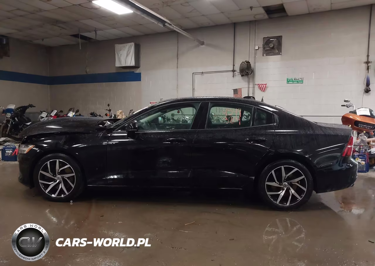 2019 Volvo S60 T6 Momentum VIN:7JRA22TK8KG004817 - 14