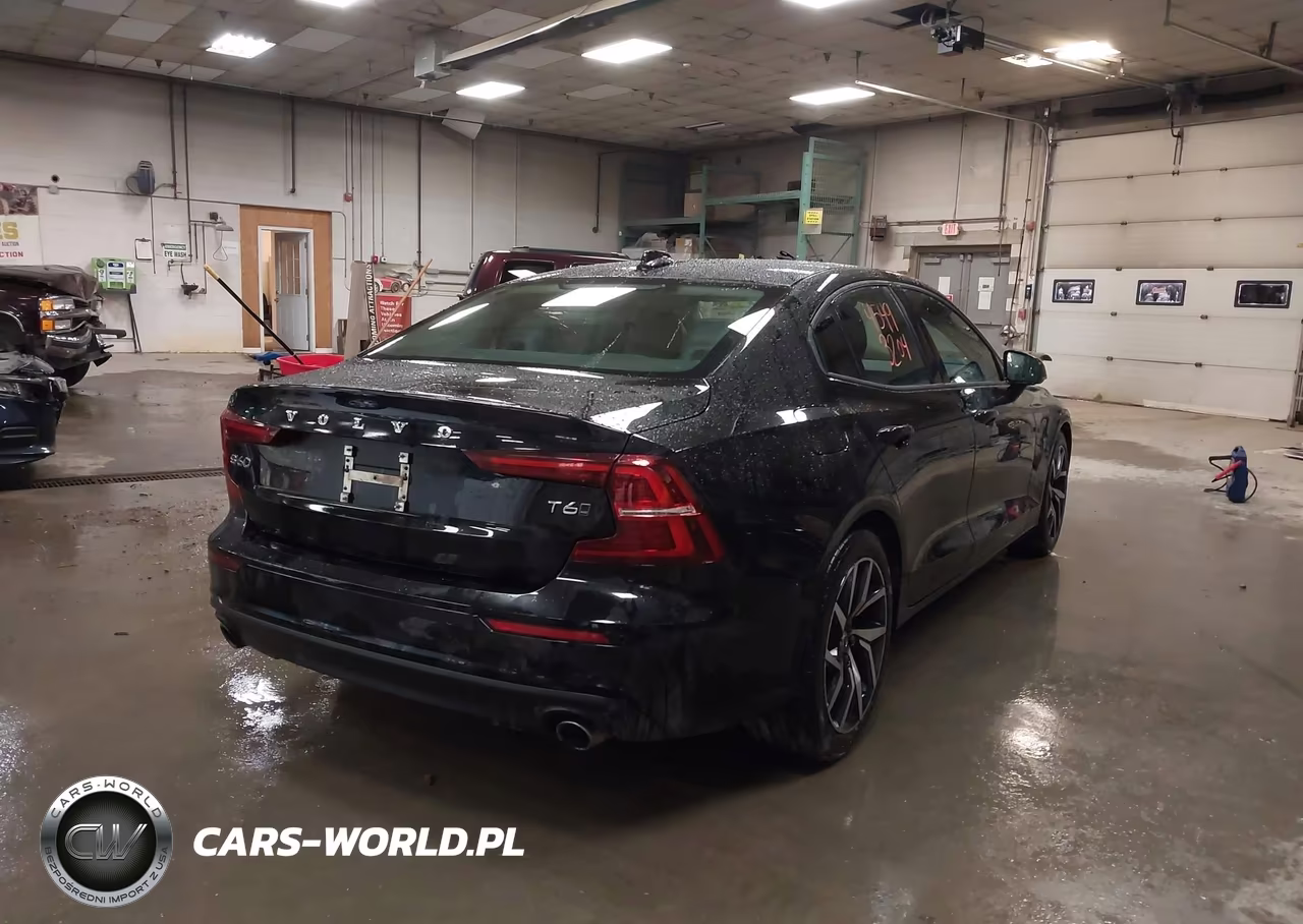 2019 Volvo S60 T6 Momentum VIN:7JRA22TK8KG004817 - 4