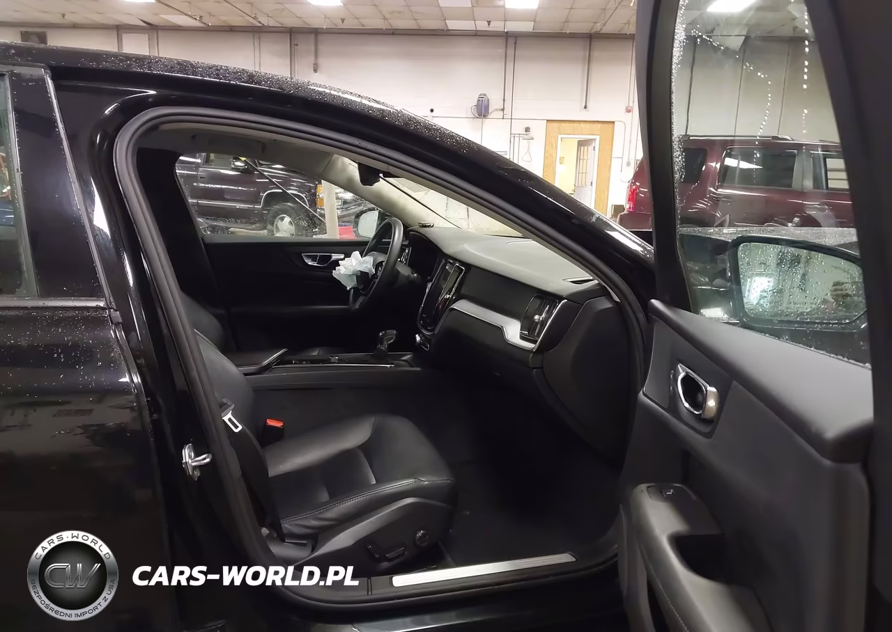 2019 Volvo S60 T6 Momentum VIN:7JRA22TK8KG004817 - 5