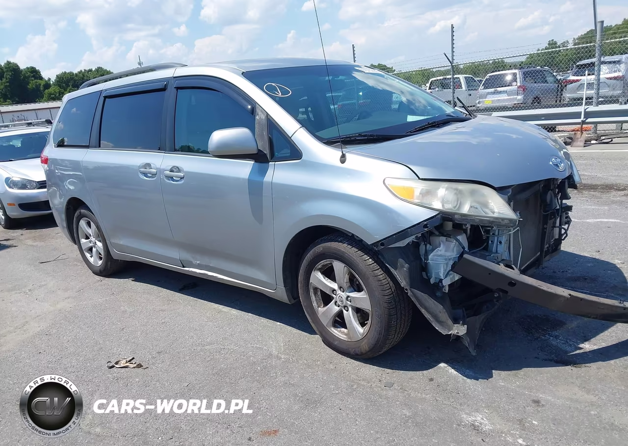 2011 Toyota Sienna Base