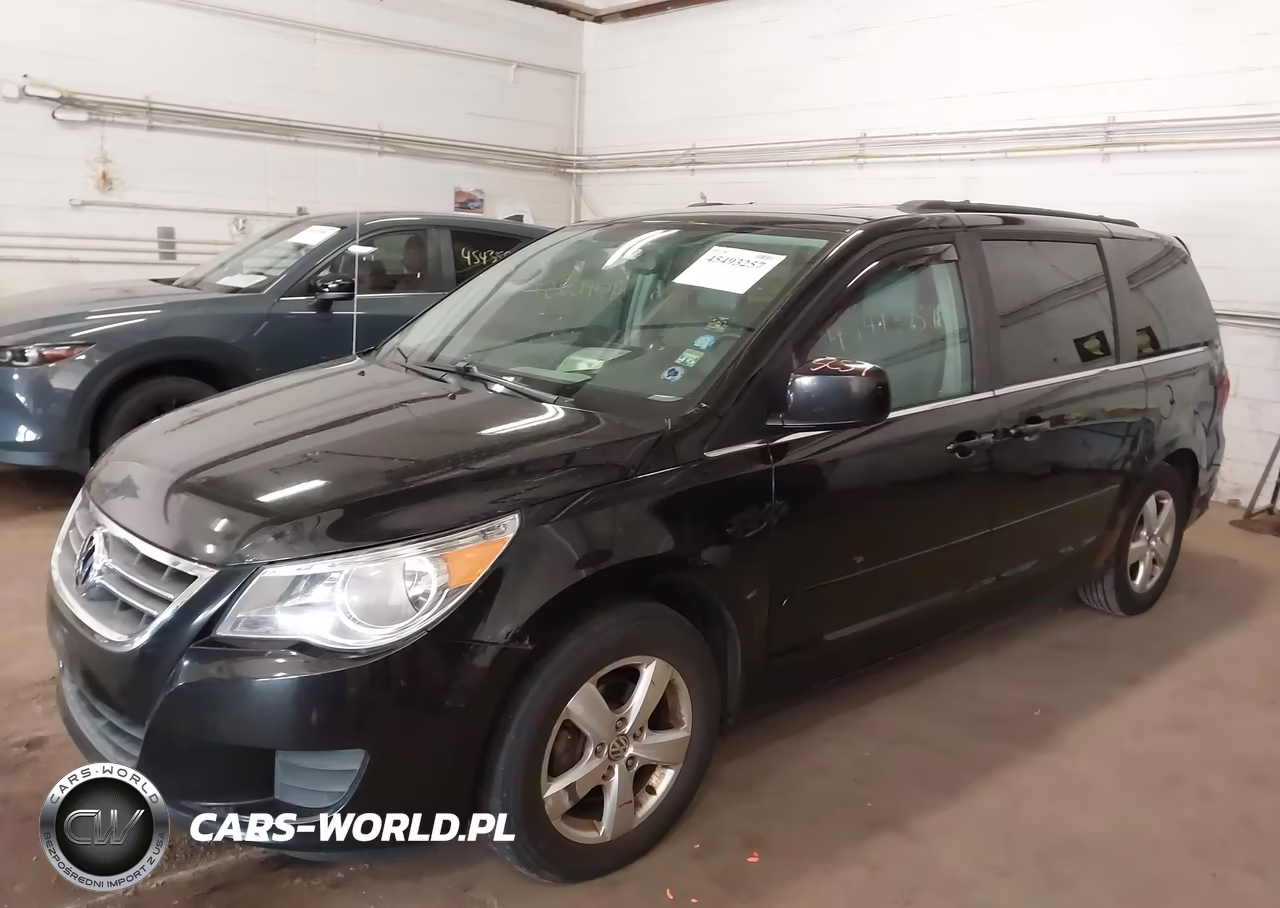 2011 Volkswagen Routan Sel VIN:2V4RW5DG2BR695106 - 2