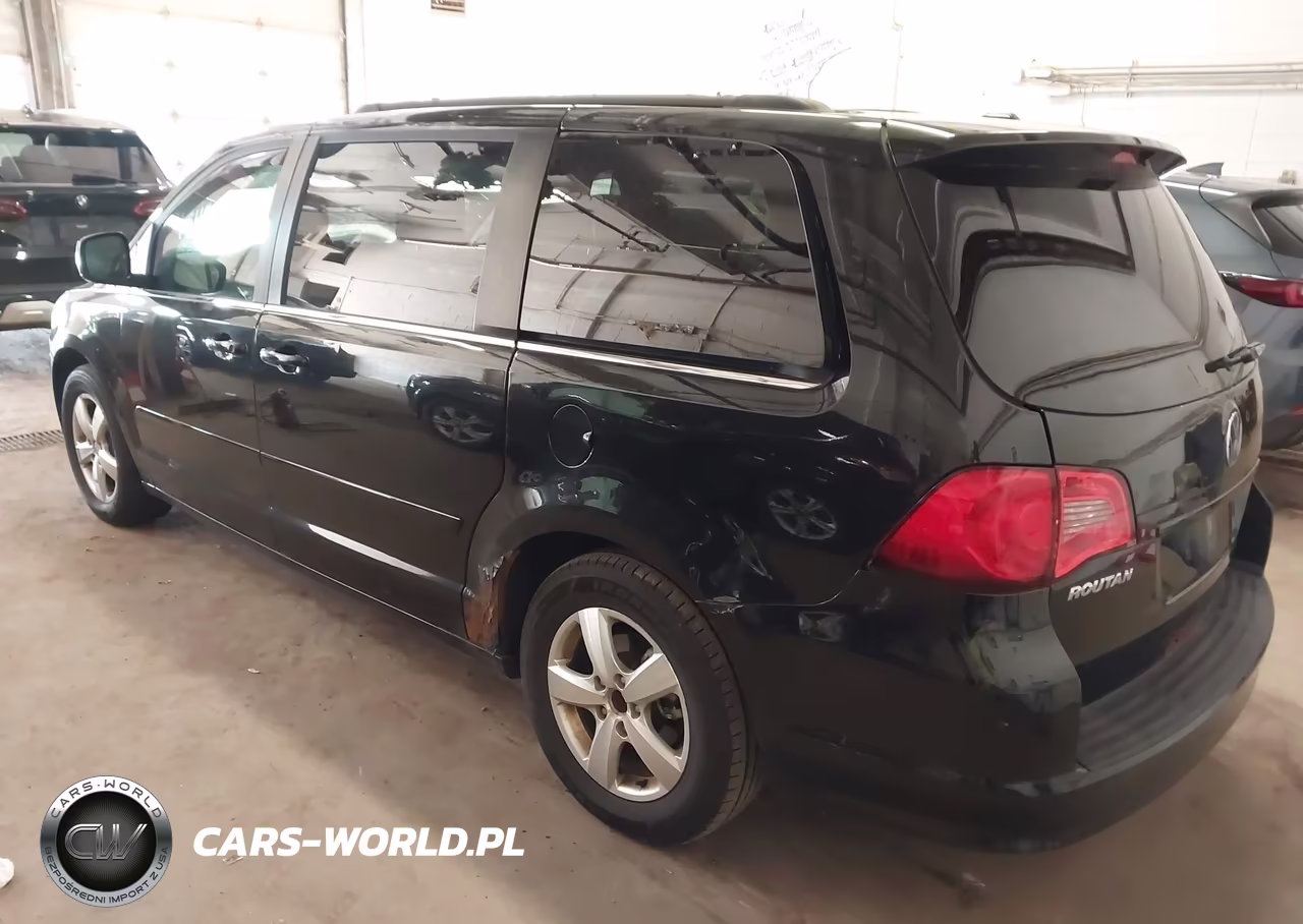 2011 Volkswagen Routan Sel VIN:2V4RW5DG2BR695106 - 3