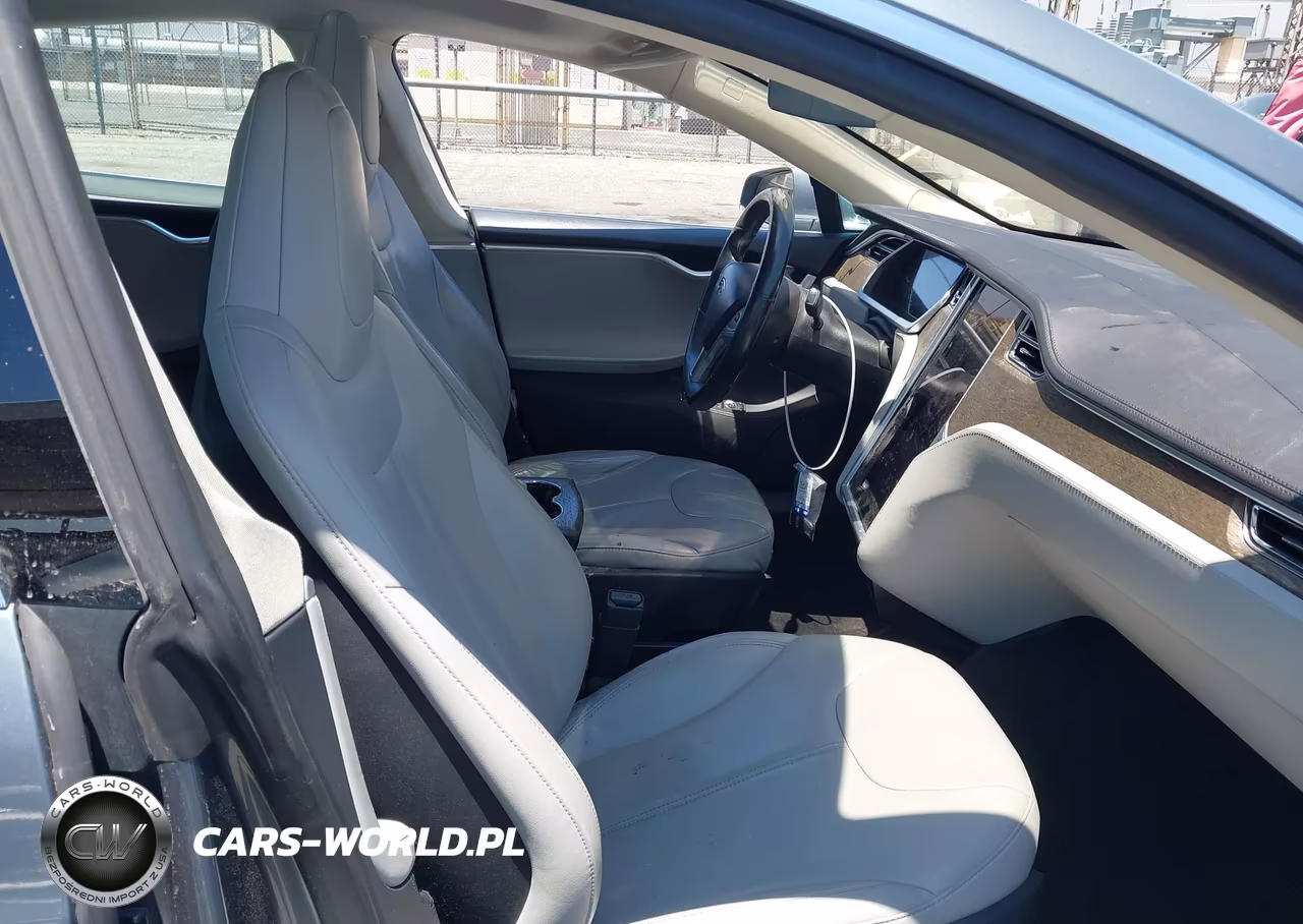 2013 Tesla Model S VIN:5YJSA1CN9DFP07706 - 5