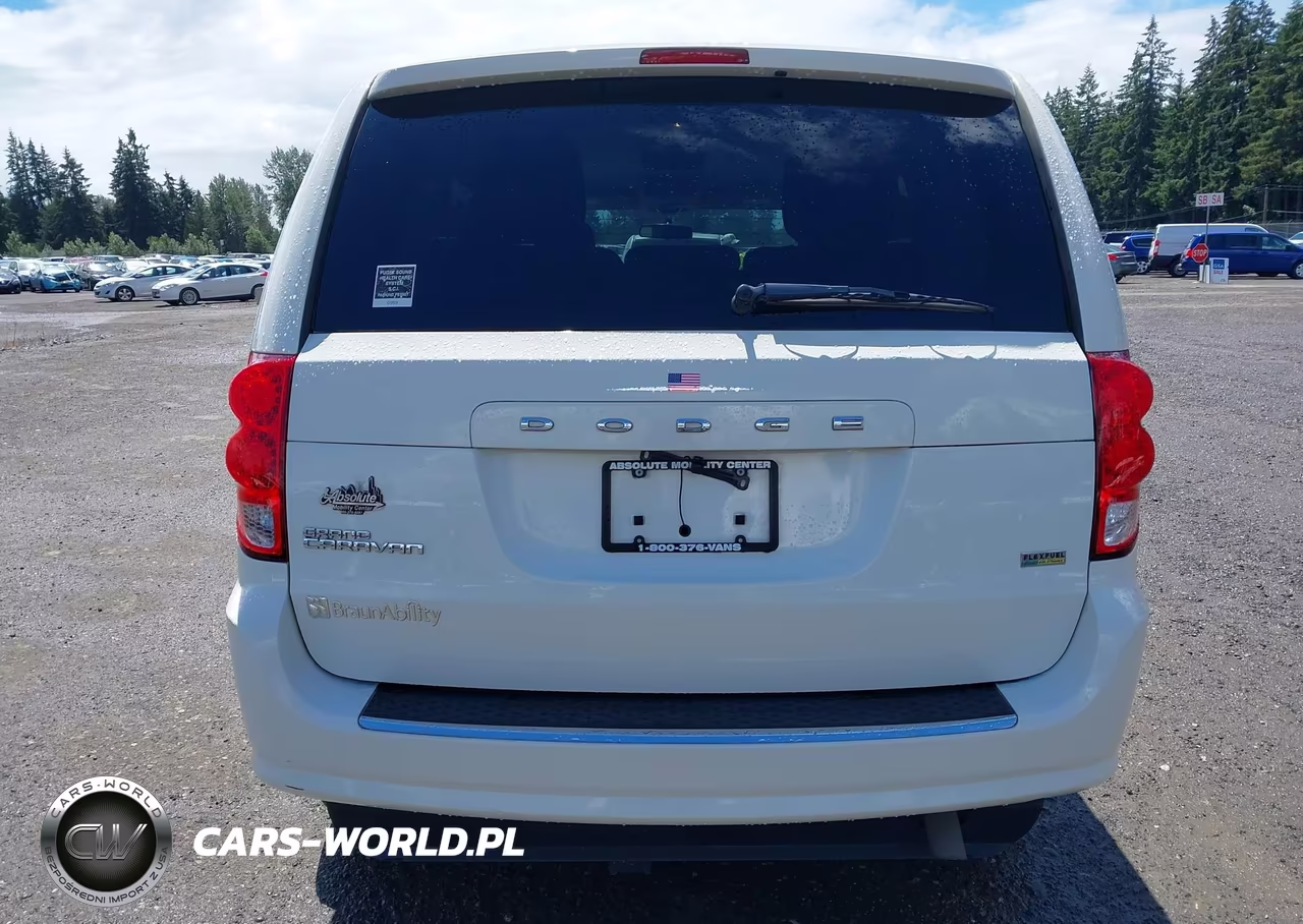 2011 Dodge Grand Caravan Express VIN:2D4RN4DG8BR723064 - 18