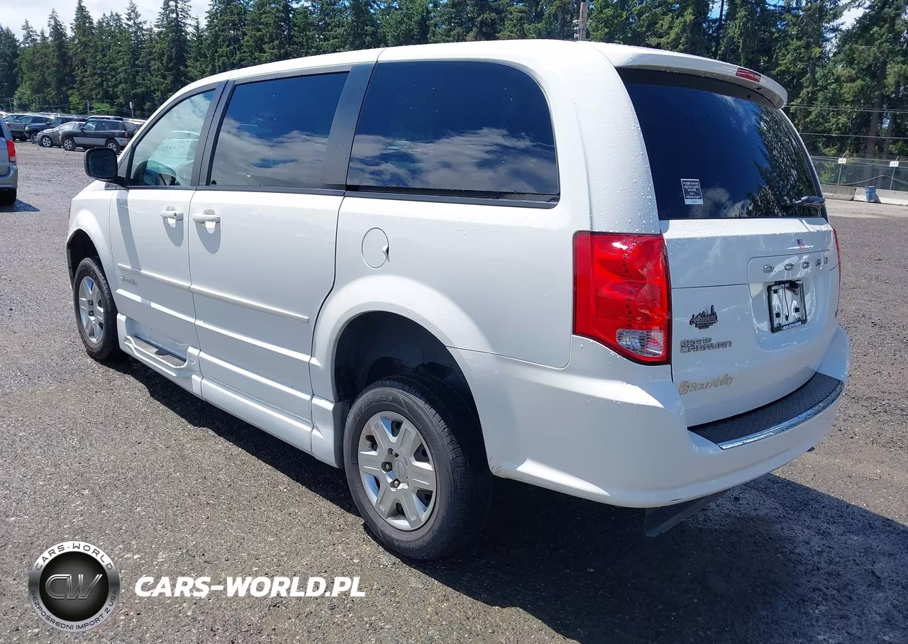 2011 Dodge Grand Caravan Express VIN:2D4RN4DG8BR723064 - 3